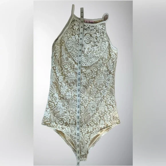 Lace Bodysuit with button opening - size XS - Picture 3 of 12